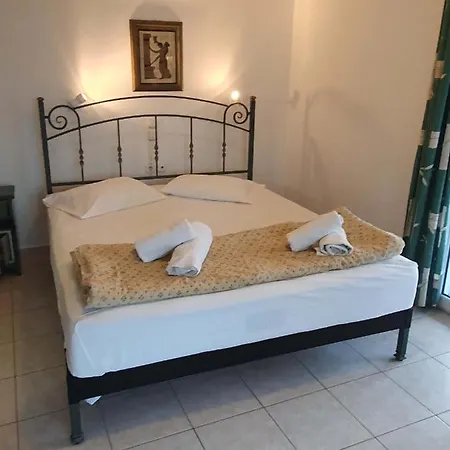 Pavlos Maria Double With Double Bed İskados